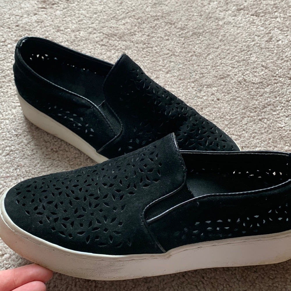 Spring/summer Black shoes with while soles
